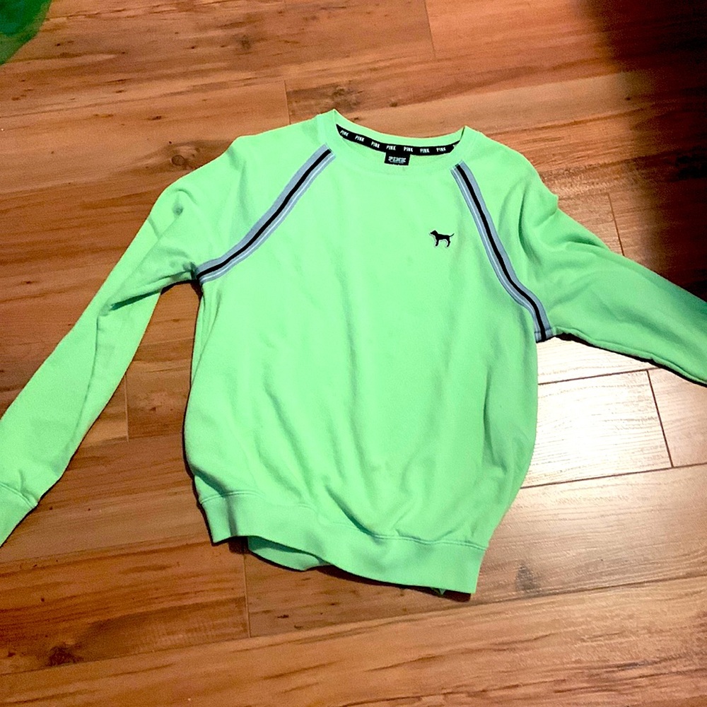 neon green sweater.